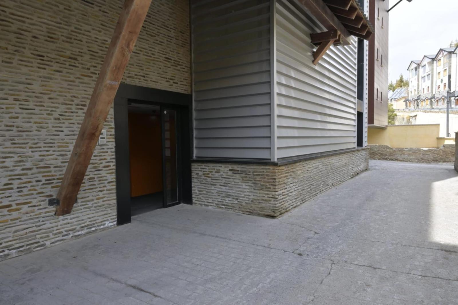 Estudio Infinity Con Parking Sierra Nevada Exterior photo